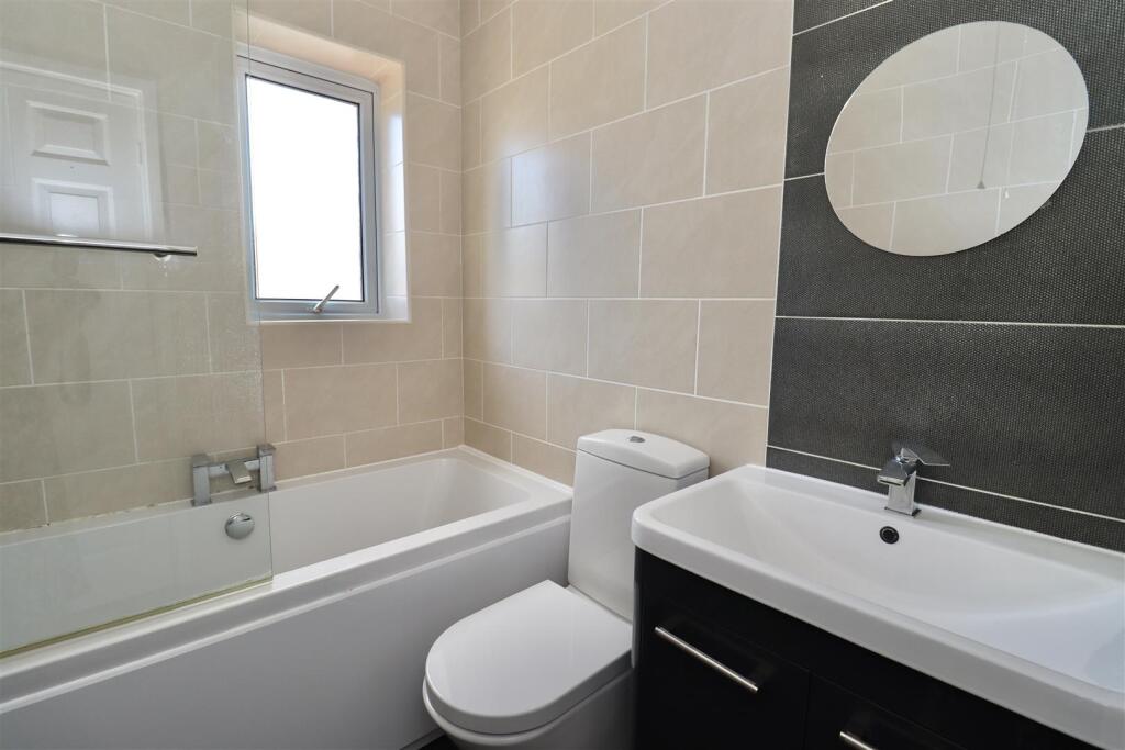 Albemarle Close, Brough, HU15 1EH - Image 11